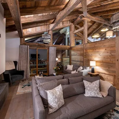 Three Bears - Alpine Luxury For Smaller Groups 샬레 모르진