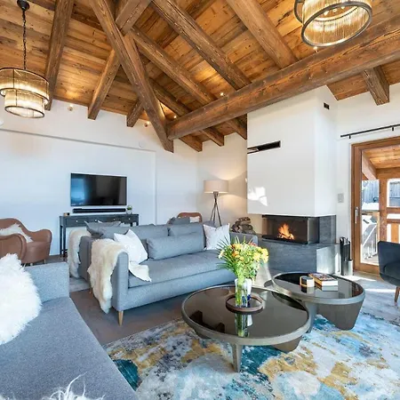Three Bears - Alpine Luxury For Smaller Groups 샬레